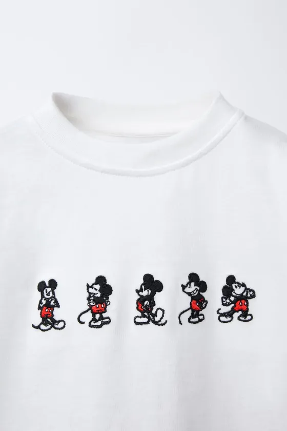 ФУТБОЛКА С ВЫШИВКОЙ «МИККИ МАУС» © DISNEY