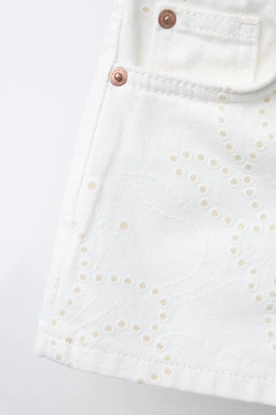 Джинсовые шорты с цветочной вышивкой- Заказать в России