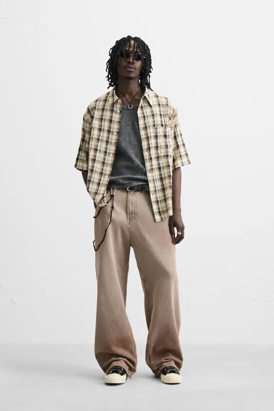 РУБАШКА ИЗ РЕЛЬЕФНОЙ ТКАНИ В КЛЕТКУ