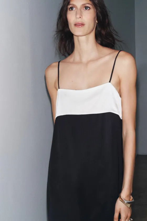 МИНИМАЛИСТИЧНОЕ АТЛАСНОЕ ПЛАТЬЕ — ZW COLLECTION
