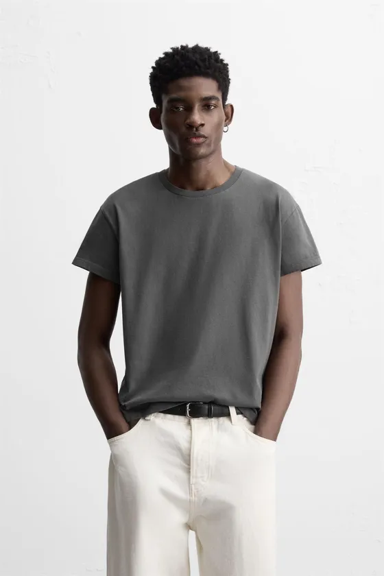 БАЗОВАЯ ФУТБОЛКА SLIM FIT