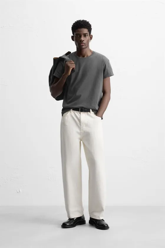 БАЗОВАЯ ФУТБОЛКА SLIM FIT