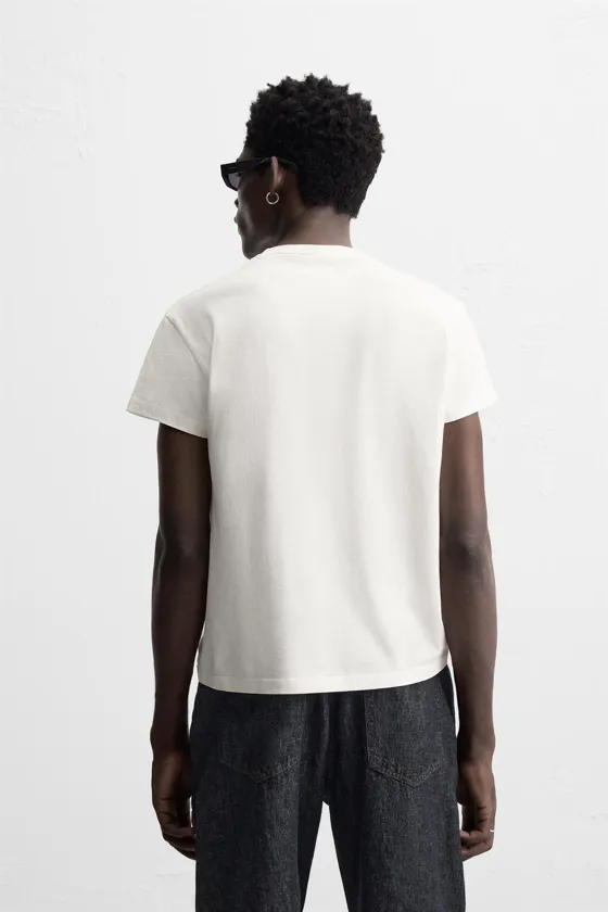 БАЗОВАЯ ФУТБОЛКА SLIM FIT