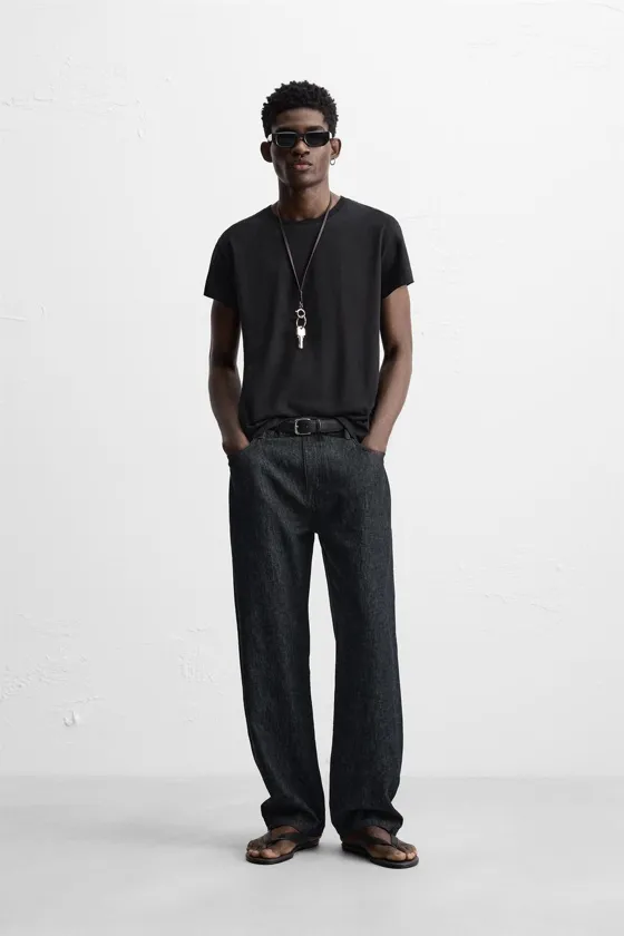 БАЗОВАЯ ФУТБОЛКА SLIM FIT
