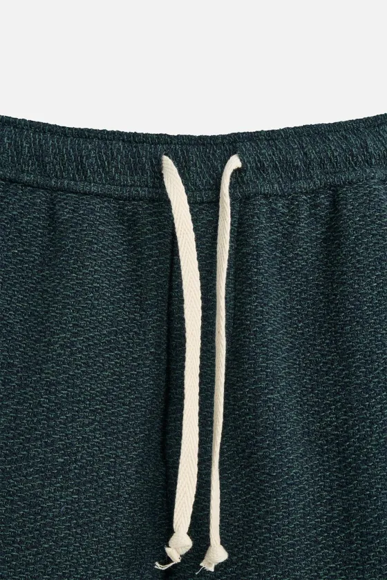 ШОРТЫ REGULAR FIT ИЗ РЕЛЬЕФНОЙ ТКАНИ
