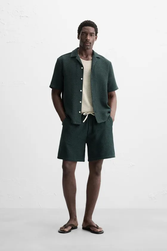 ШОРТЫ REGULAR FIT ИЗ РЕЛЬЕФНОЙ ТКАНИ