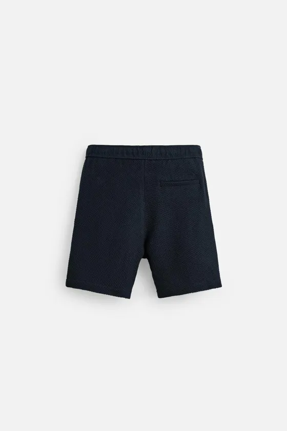 ШОРТЫ REGULAR FIT ИЗ РЕЛЬЕФНОЙ ТКАНИ