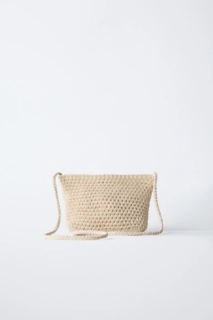 Сумка из кружева кроше с деталями «фрукты»- Заказать в России