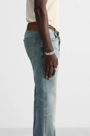 Кольцо-печатка с контрастной деталью - Заказать в России