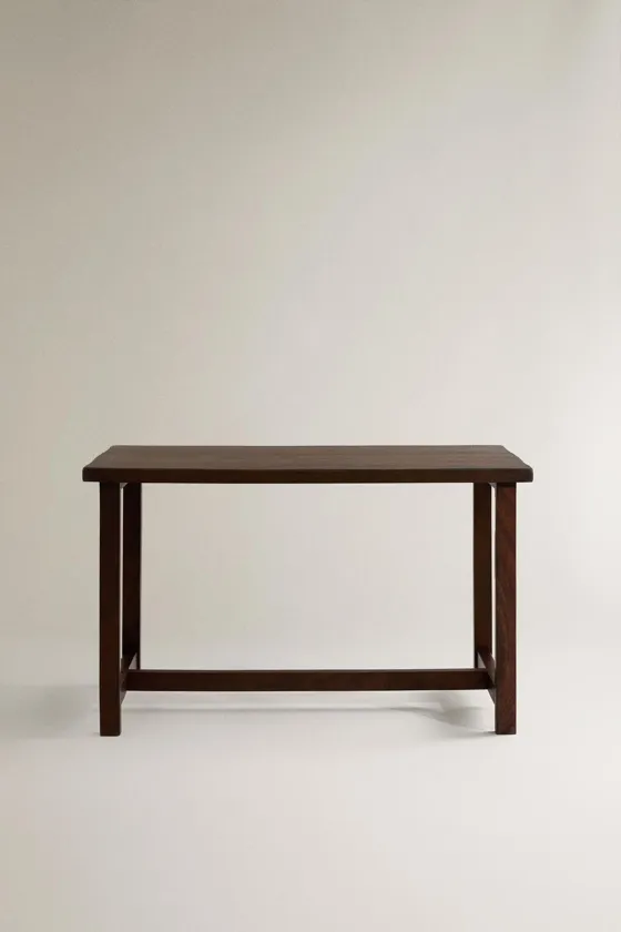 ANTIQUE FINISH TABLE