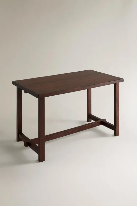 ANTIQUE FINISH TABLE