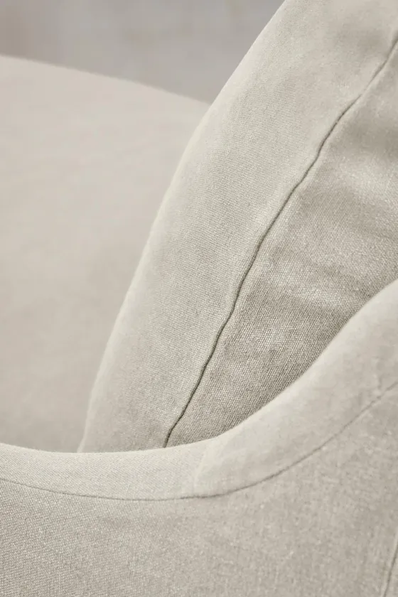 LOVESEAT 01