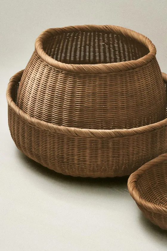 Плетеная корзина из ротанга