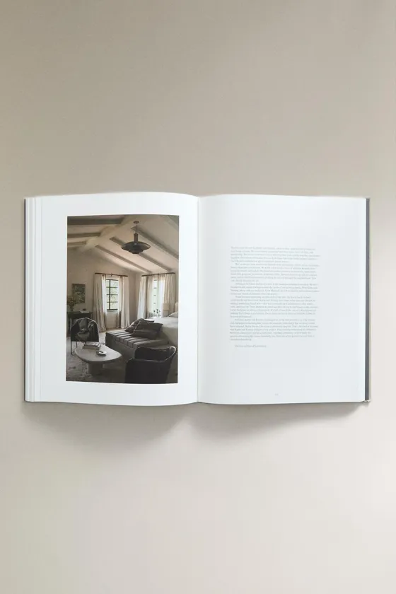 Книга eight homes