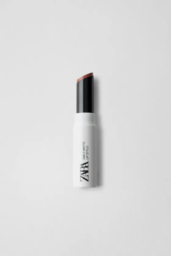 Помада daily-matte lip stylo