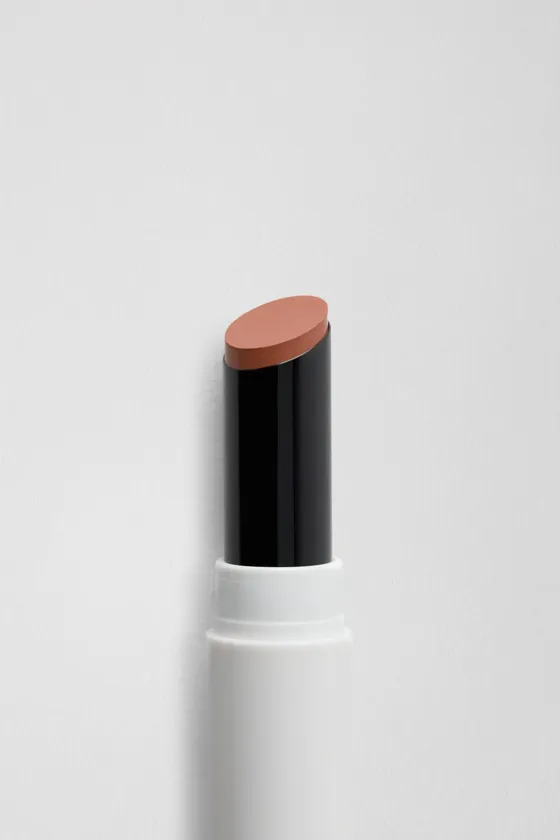 Помада daily-matte lip stylo