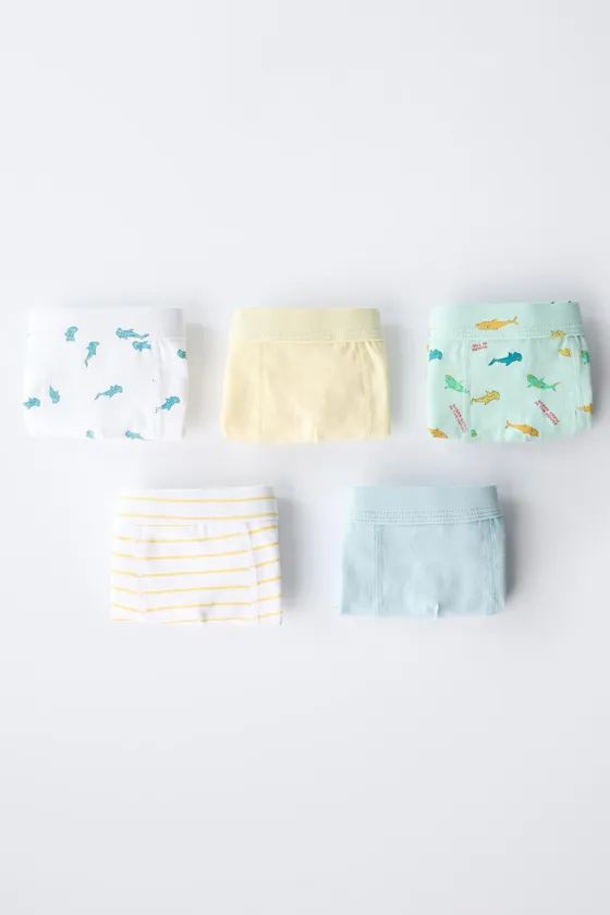 Трусы zara с принтом акул, пятерка, 3-6 лет