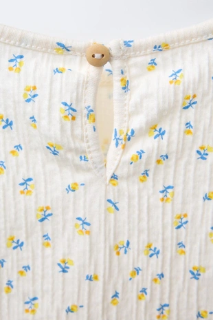 Футболка с цветочным принтом- Заказать в России