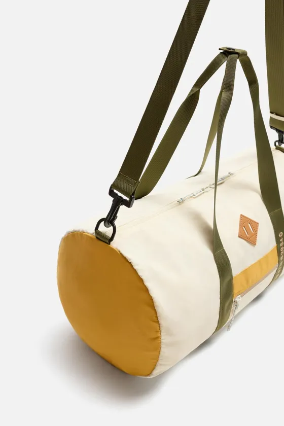 CONTRAST TRAVEL BAG