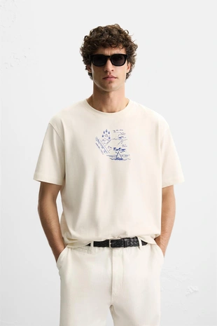 Футболка с контрастной вышивкой- Заказать в России