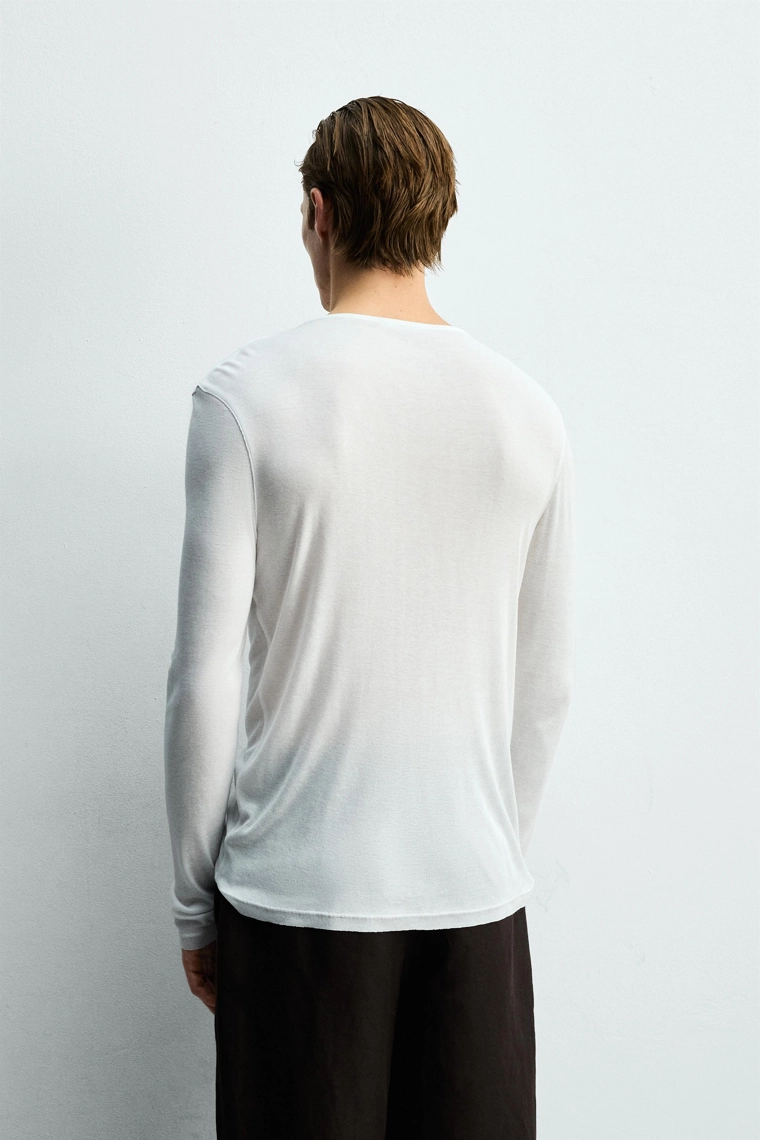 Фактурная футболка henley из вискозы