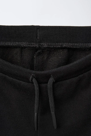 Шорты из мягкой ткани с вышивкой