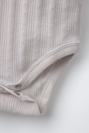 3-пакет ребристых боди с вырезами