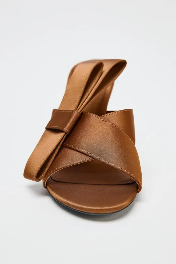 БОСОНОЖКИ С БАНТОМ СБОКУ