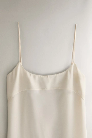 Ночная сорочка из шелка бежевого цвета- Заказать в России