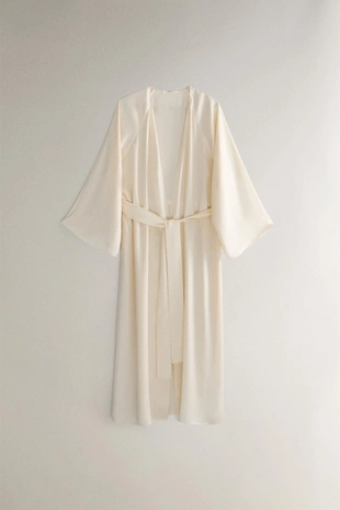 Халат из шелка бежевый- Заказать в России