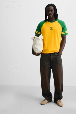 Футболка в стиле колор-блок с вышивкой- Заказать в России