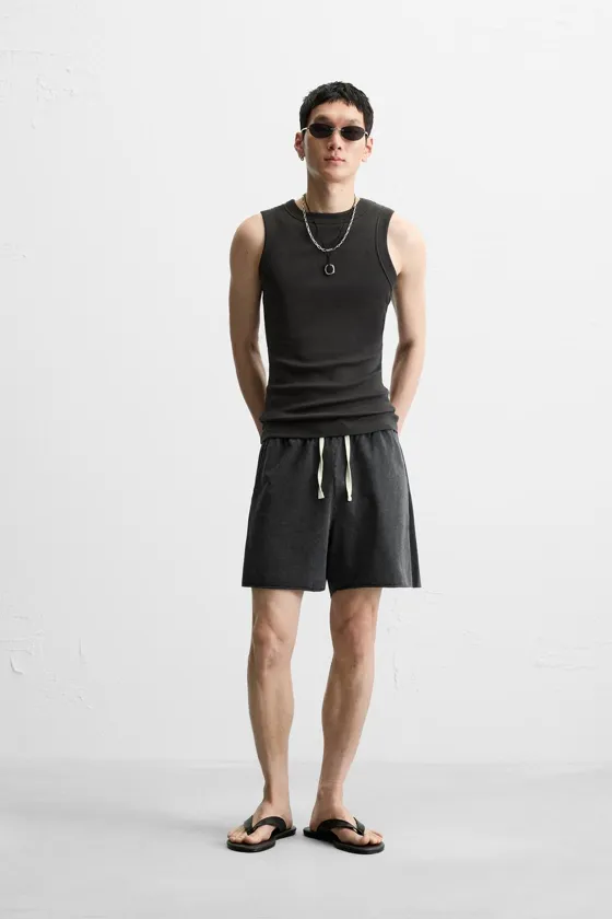 ШОРТЫ RELAXED FIT ИЗ ТКАНИ С ЭФФЕКТОМ ПОТЕРТОСТИ