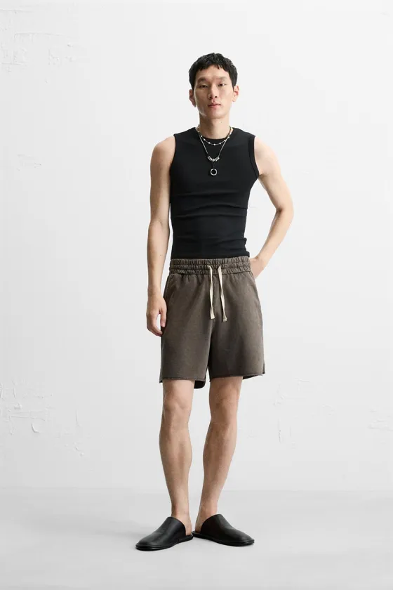 ШОРТЫ RELAXED FIT ИЗ ТКАНИ С ЭФФЕКТОМ ПОТЕРТОСТИ