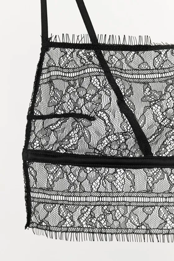 LACE BANDEAU BRALETTE