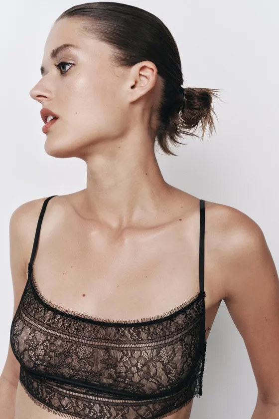 LACE BANDEAU BRALETTE