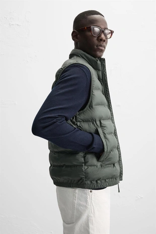 Легкий стеганый жилет- Заказать в России