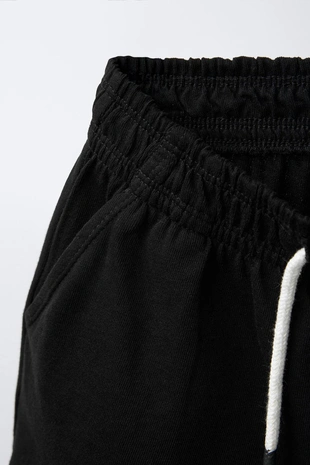 Однотонные шорты- Заказать в России