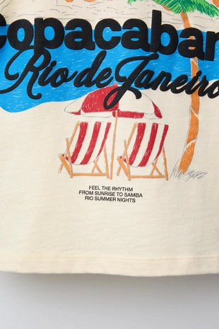 Футболка с рельефной надписью- Заказать в России