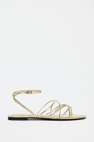 Сандалии с золотистыми ремешками- Заказать в России