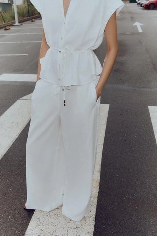 Блуза из смесового льна с поясом- Заказать в России