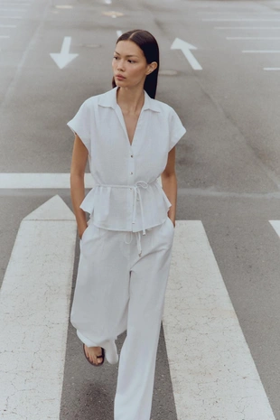 Блуза из смесового льна с поясом- Заказать в России