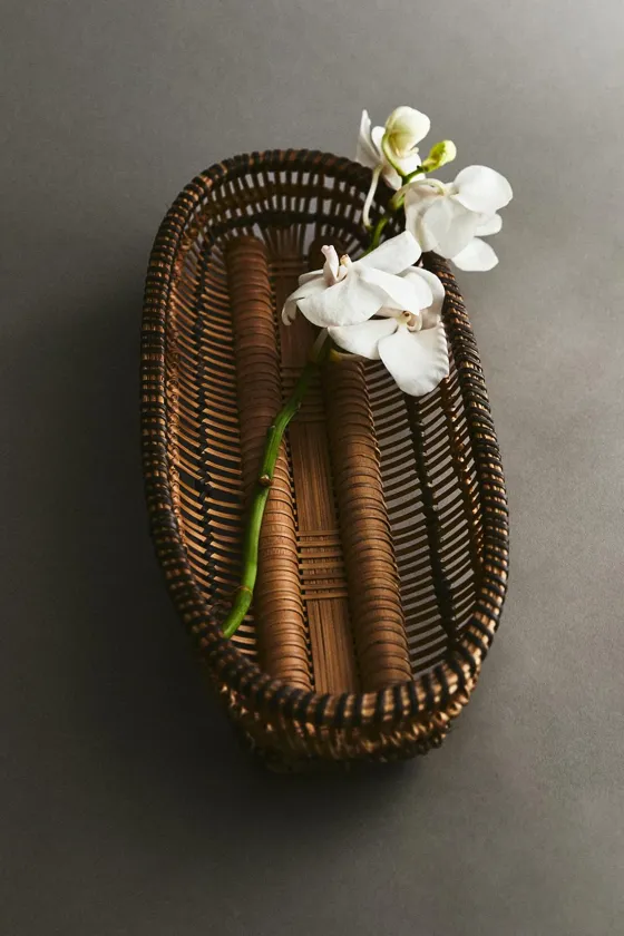 Маленькая плетеная корзина