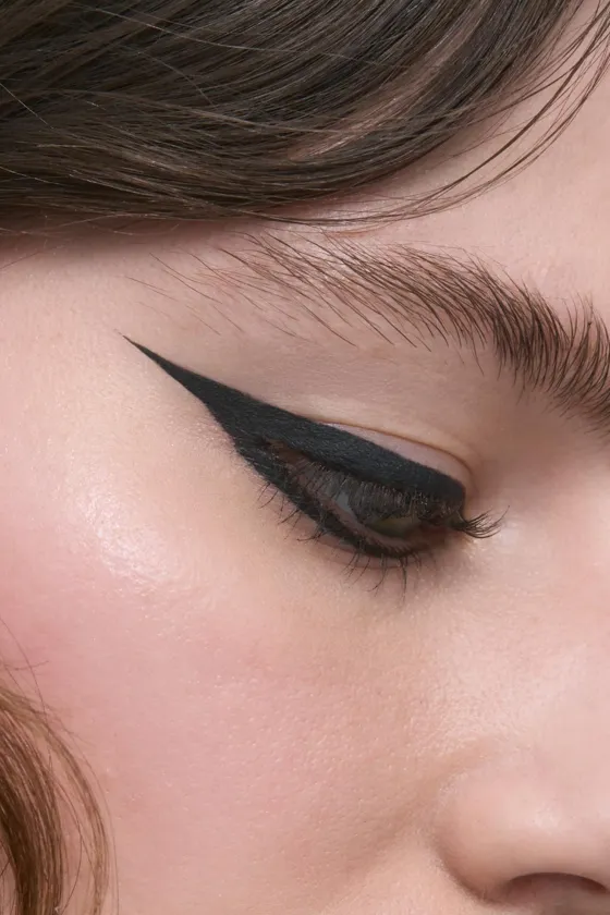 Жидкий подвод для глаз preci - eyes