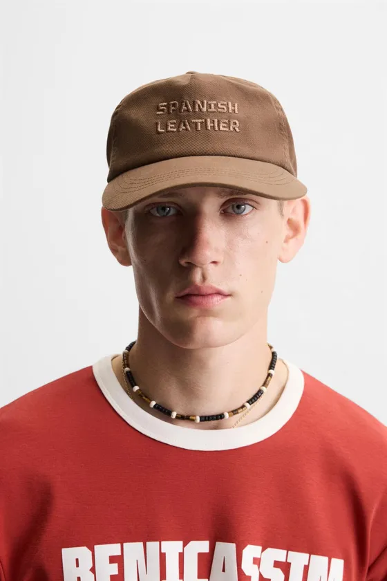 Бейсболка guitarricadelafuente washed с вышивкой