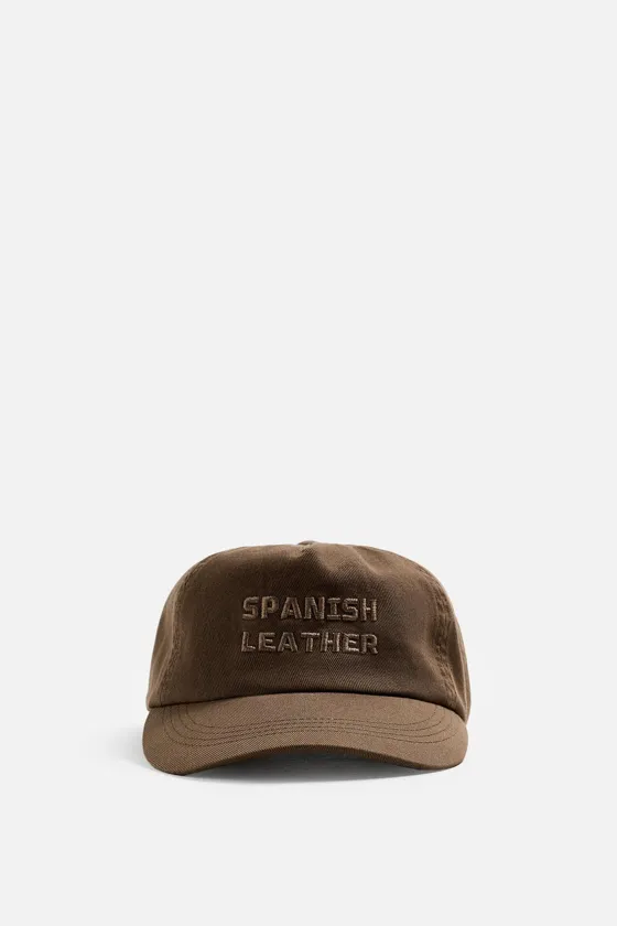 Бейсболка guitarricadelafuente washed с вышивкой