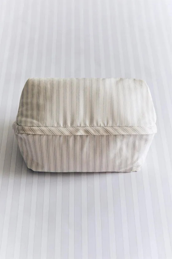 Детская полосатая косметичка