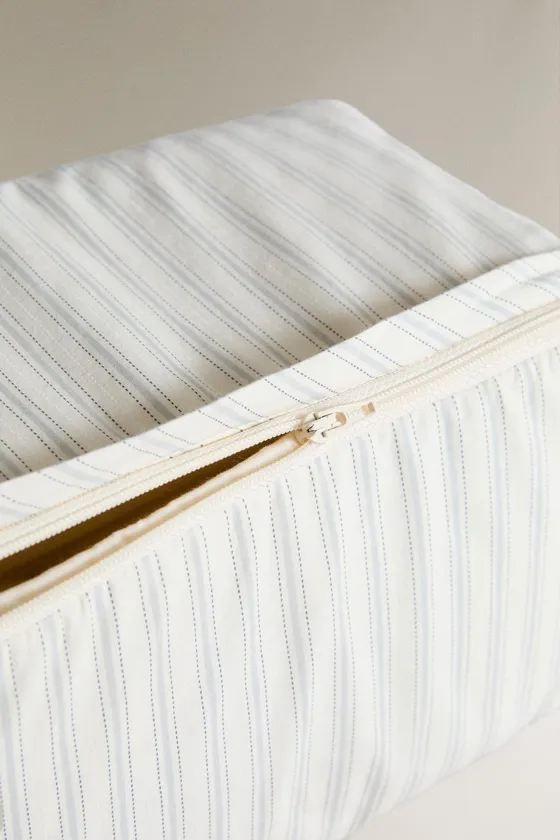 Детская полосатая косметичка