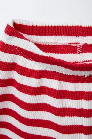 Комплект из футболки и шортов в полоску вафельной текстуры- Заказать в России