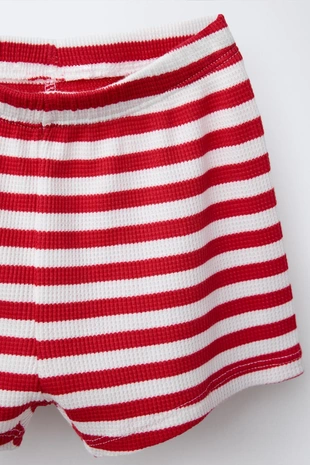 Комплект из футболки и шортов в полоску вафельной текстуры- Заказать в России