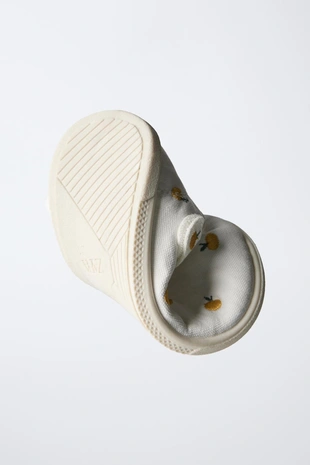 Кеды APPLE от ZARA без носков - Заказать в России